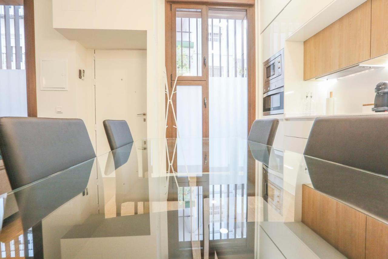 T&L Triana Loft - Just Like At Home เซบีญา ภายนอก รูปภาพ